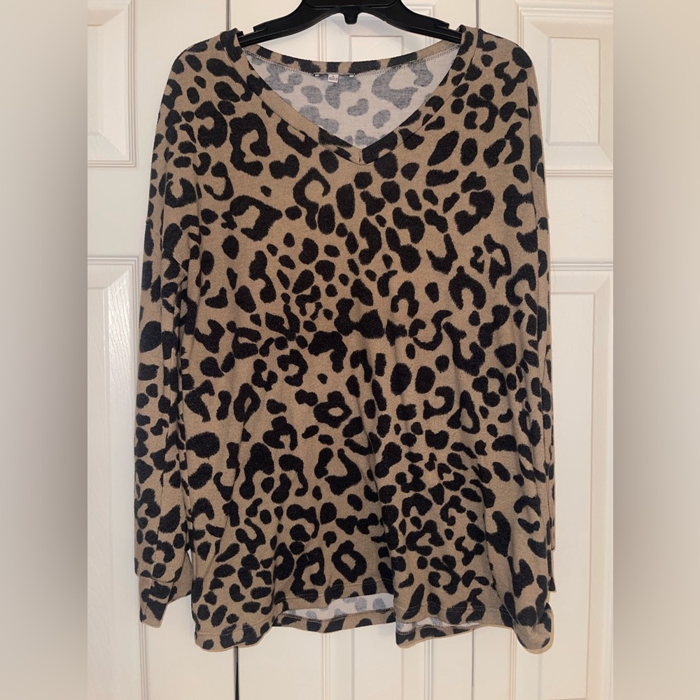 White Birch animal print sweater size L